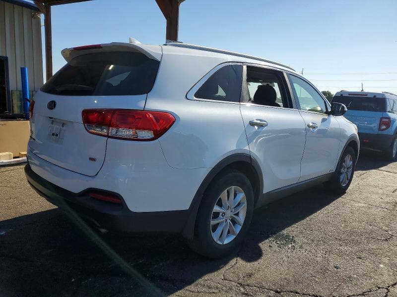 2018 KIA SORRENTO 3