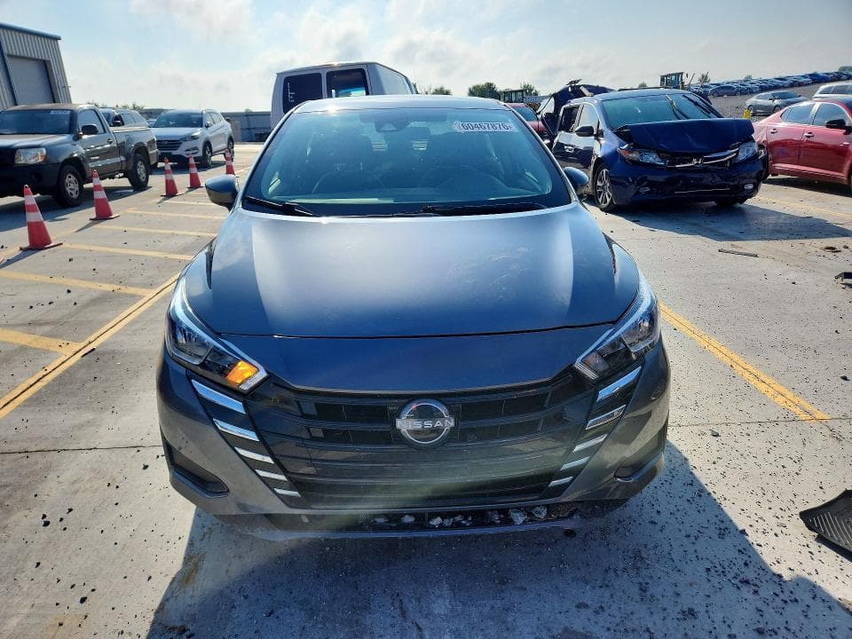 2023 NISSAN VERSA SV 5
