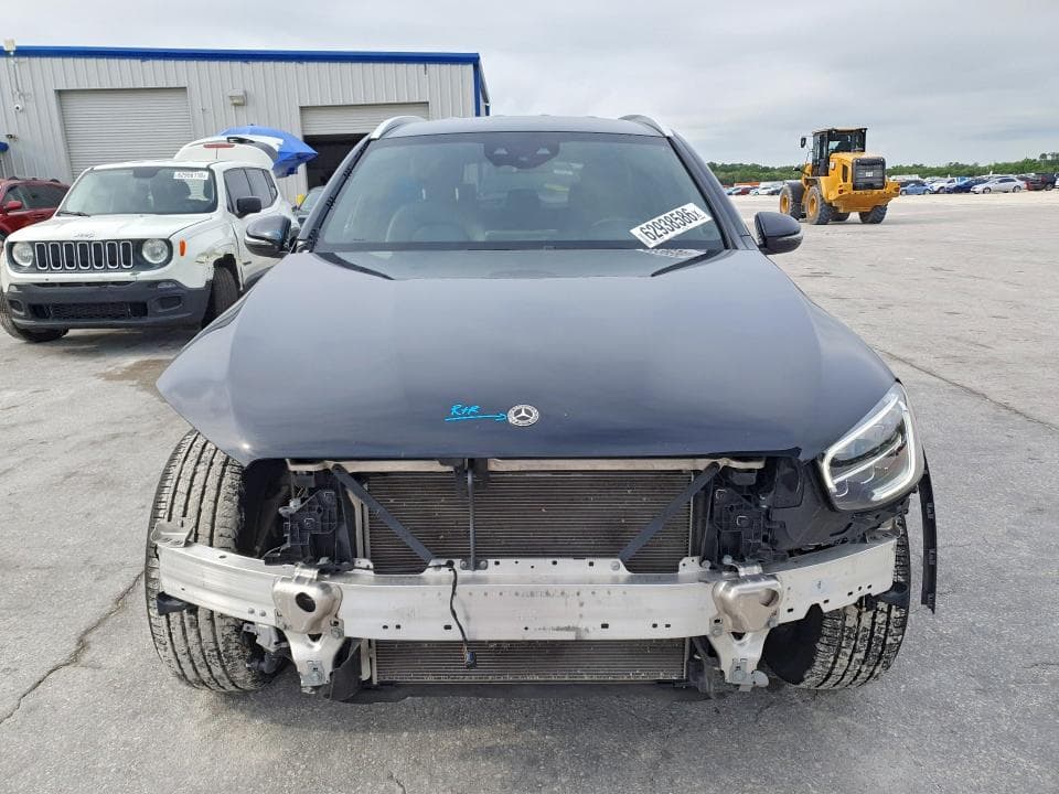 2020 MERCEDES-BENZ GLC 300 5
