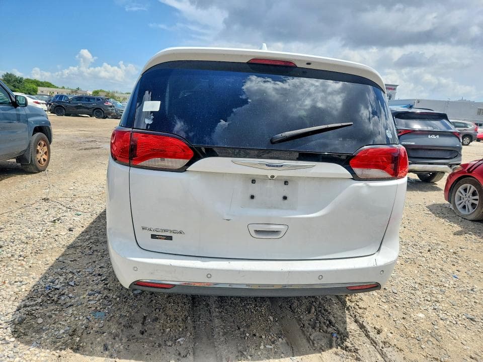 2018 CHRYSLER PACIFICA TOURING L 6