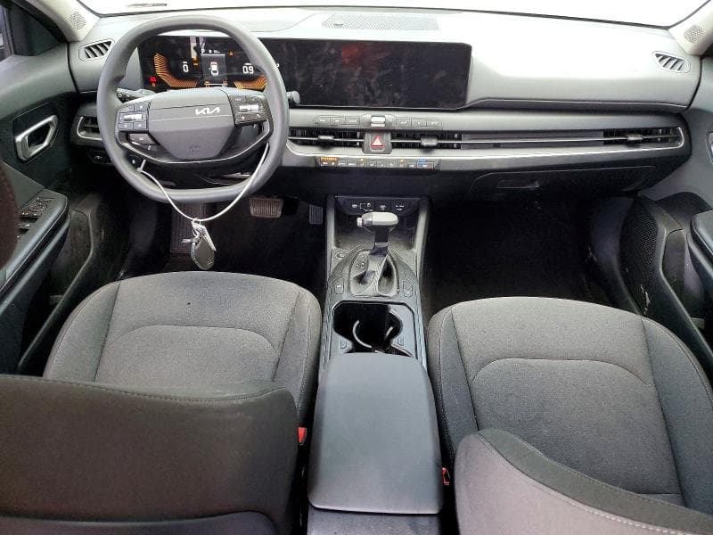 2025 KIA K4 LXS 8