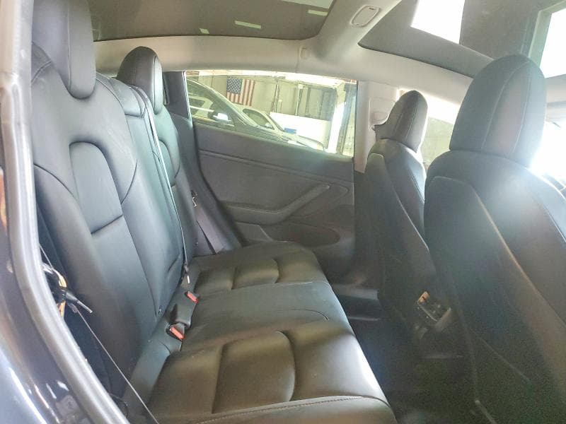 2018 TESLA MODEL 3 10