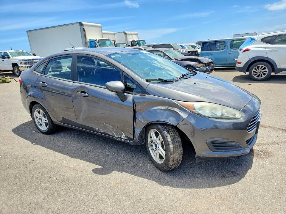 2017 FORD FIESTA SE 4
