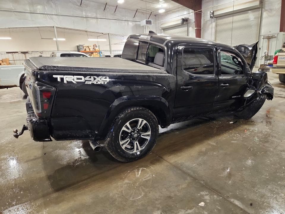 2019 TOYOTA TACOMA TRD SPORT 3