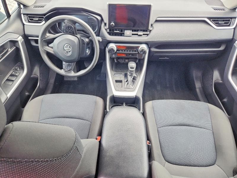 2023 TOYOTA RAV4 LE 8