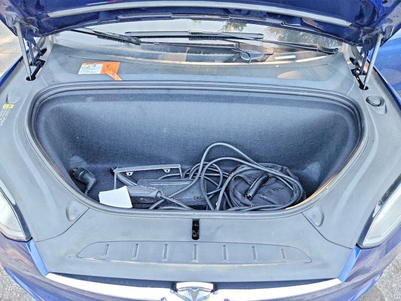 2017 TESLA MODEL X 12