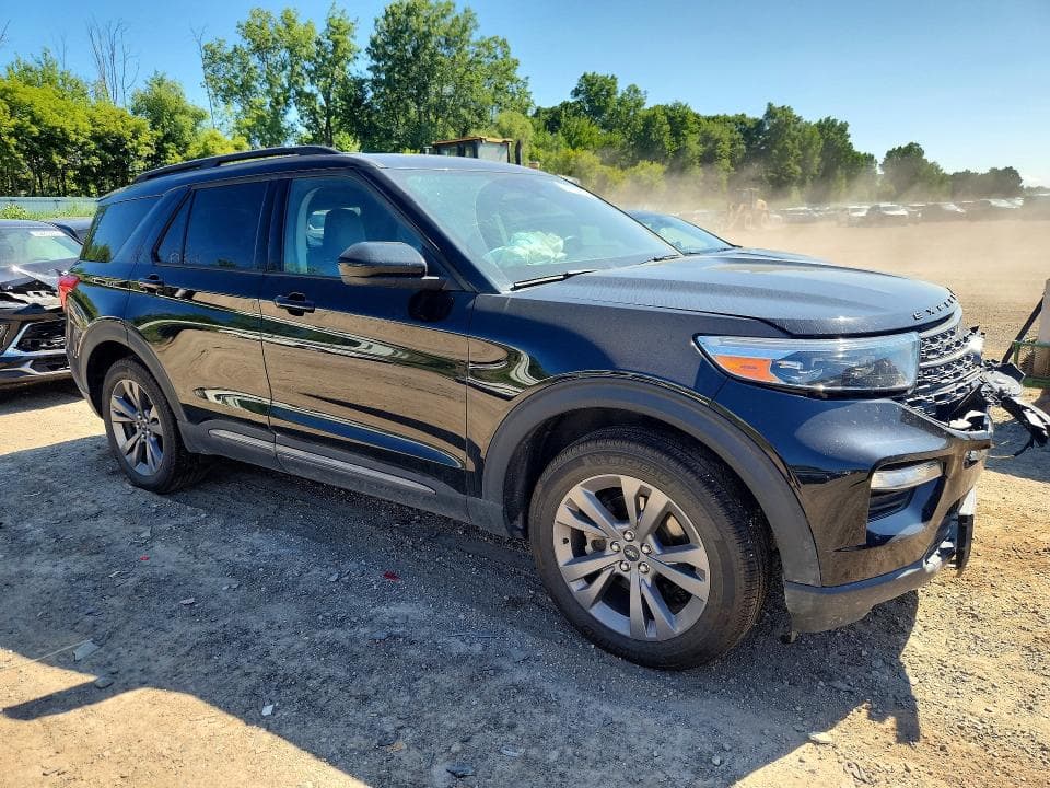 2022 FORD EXPLORER XLT 4