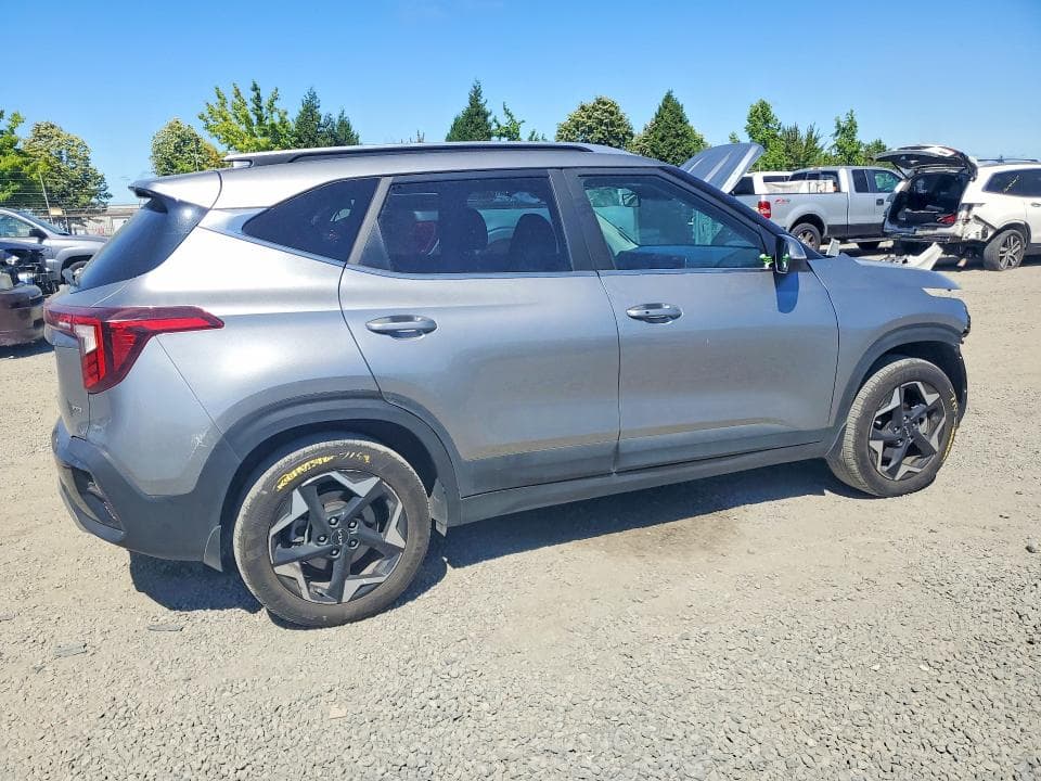 2024 KIA SELTOS EX 3