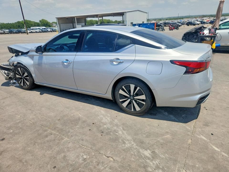 2020 NISSAN ALTIMA SV 2
