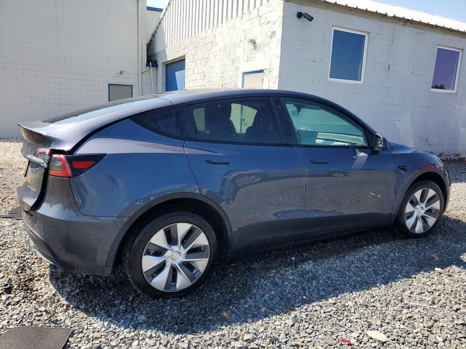 2023 TESLA MODEL Y 3