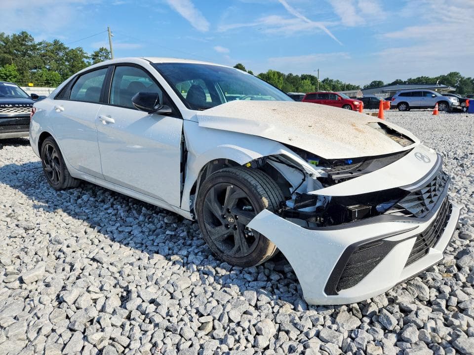 2026 HYUNDAI ELANTRA SEL SPORT 4