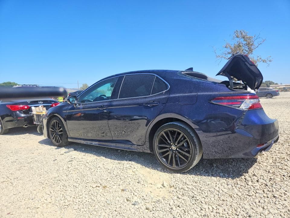 2022 TOYOTA CAMRY XSE 2