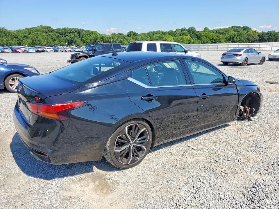 2024 NISSAN ALTIMA SR 3