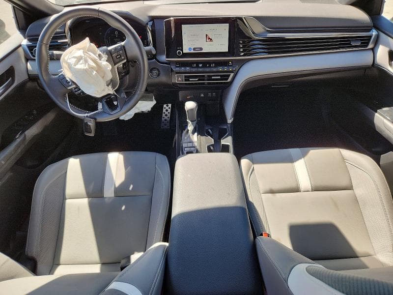 2026 TOYOTA CAMRY SE 8