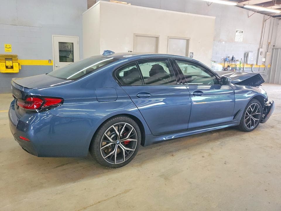 2023 BMW 540 XI 3