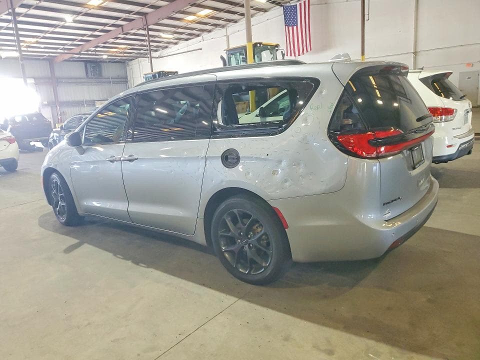 2021 CHRYSLER PACIFICA TOURING 2