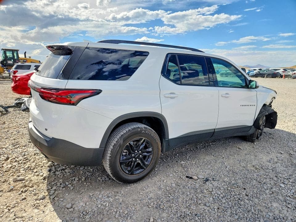 2023 CHEVROLET TRAVERSE LT 3