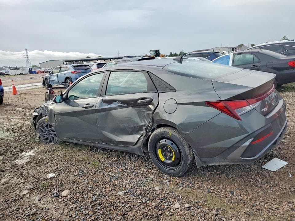 2024 HYUNDAI ELANTRA SEL 2