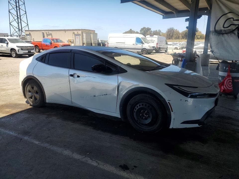 2024 TOYOTA PRIUS LE 4