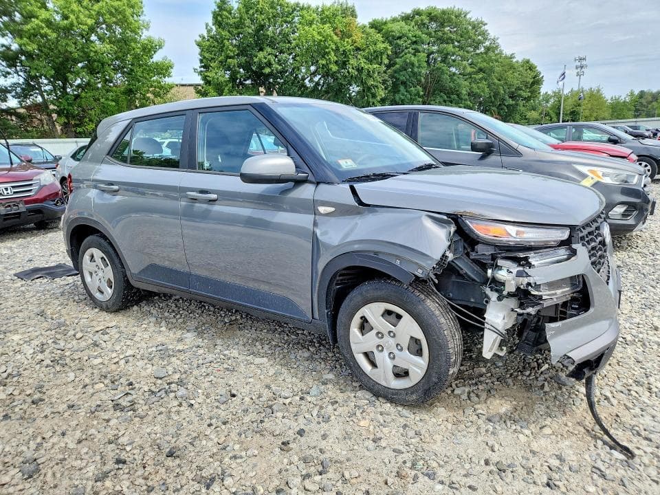 2020 HYUNDAI VENUE SE 4