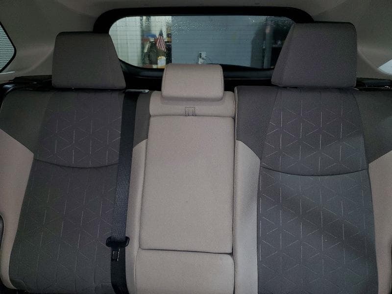 2022 TOYOTA RAV4 XLE 10