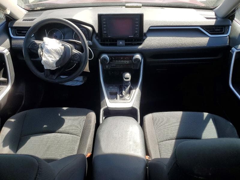 2020 TOYOTA RAV4 LE 8