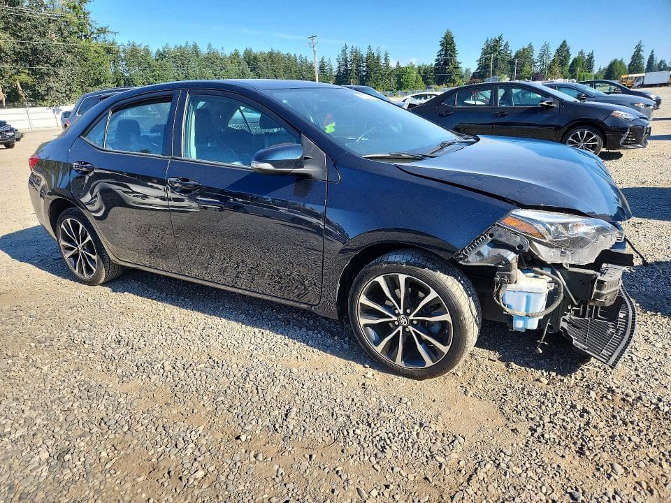 2019 TOYOTA COROLLA XSE 4