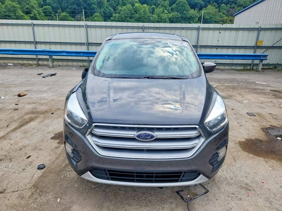 2017 FORD ESCAPE SE 5