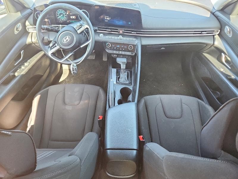 2024 HYUNDAI ELANTRA SEL 8