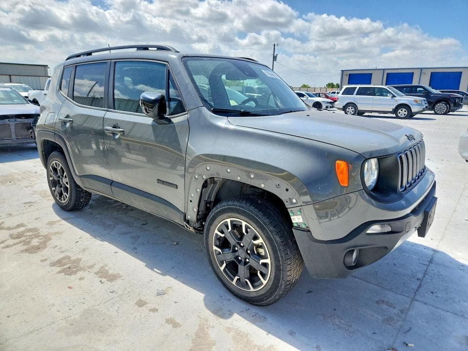 2023 JEEP RENEGADE LATITUDE 4