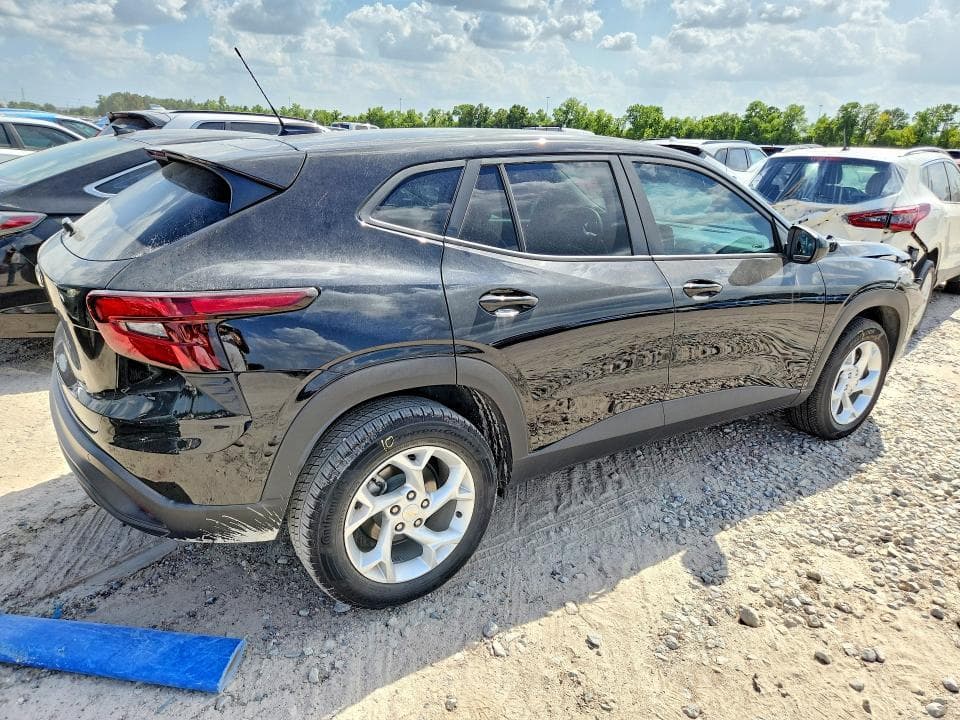2026 CHEVROLET TRAX LS 3