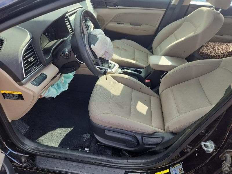 2017 HYUNDAI ELANTRA SE 7