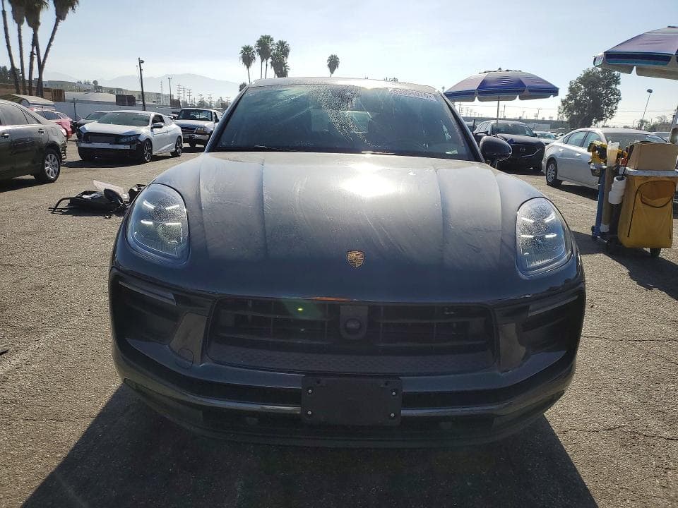 2023 PORSCHE MACAN BASE 5