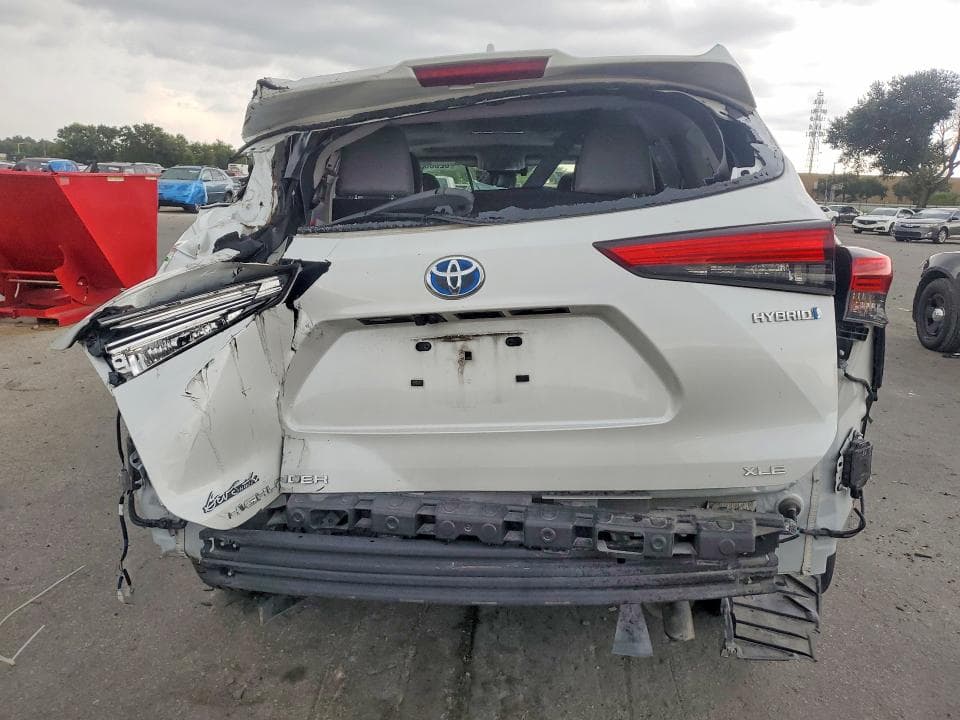 2023 TOYOTA HIGHLANDER HYBRID BRONZE EDITION 6