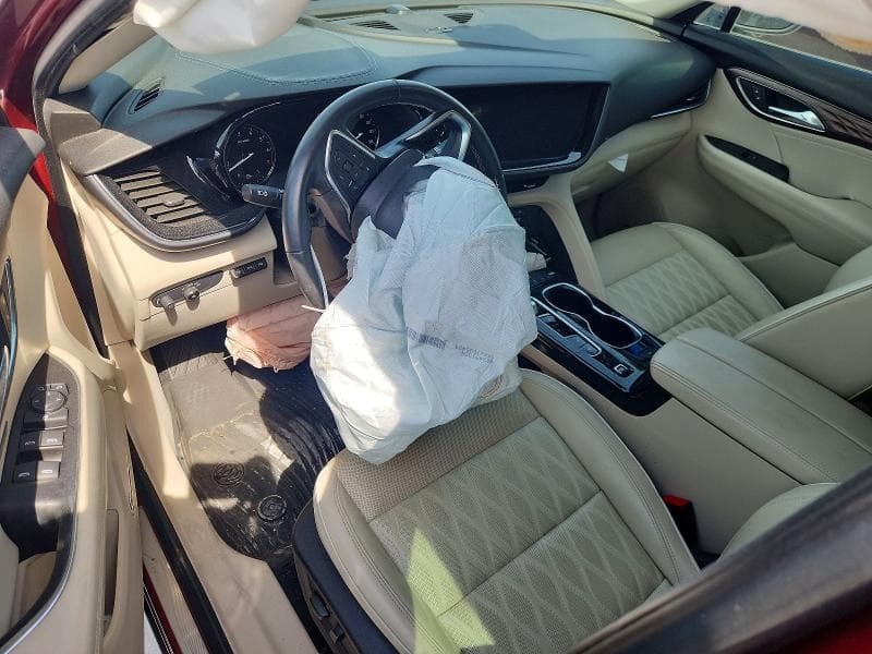 2021 BUICK ENVISION AVENIR 8