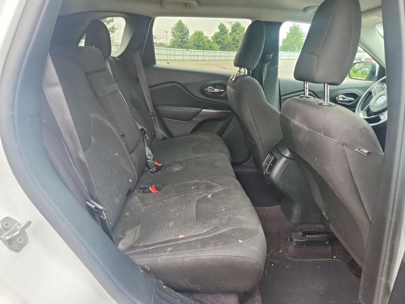 2019 JEEP CHEROKEE LATITUDE 11