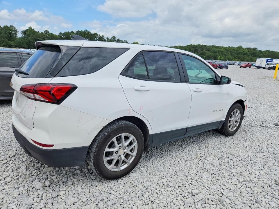 2023 CHEVROLET EQUINOX LS 3