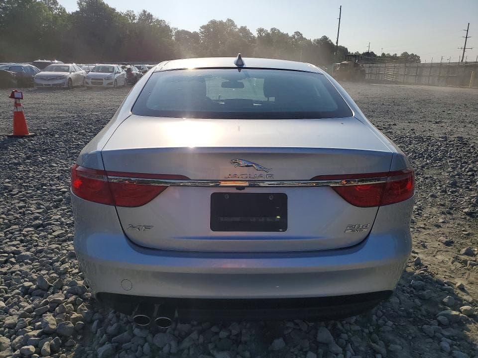 2017 JAGUAR XF PREMIUM 6