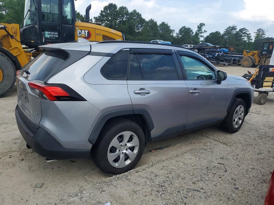 2020 TOYOTA RAV4 LE 3