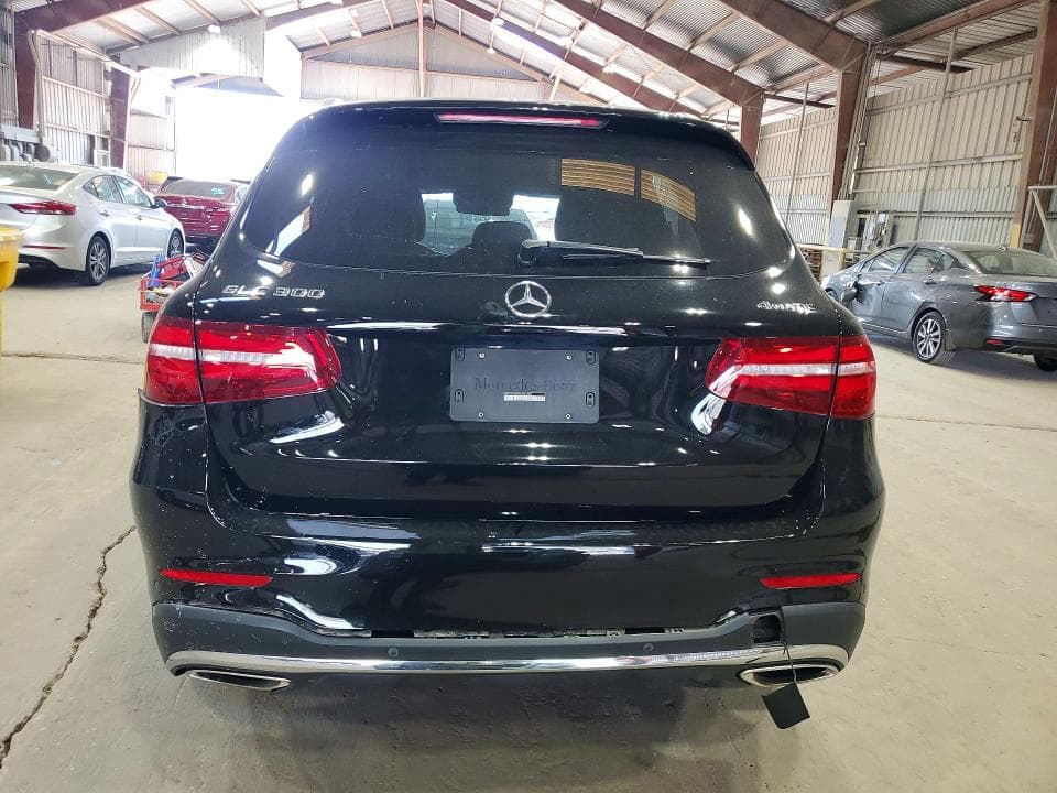2018 MERCEDES-BENZ GLC 300 4MATIC 6