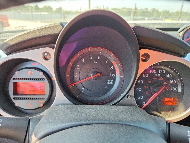 2018 NISSAN 370Z BASE 9