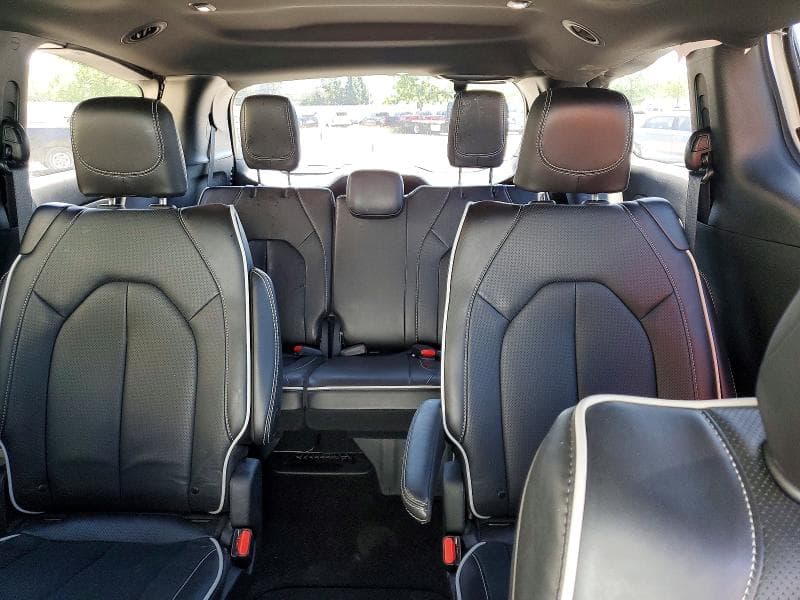 2026 CHRYSLER PACIFICA LIMITED 10