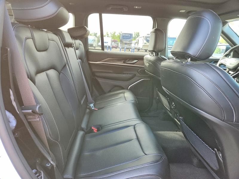2026 JEEP GRAND CHEROKEE LIMITED 10
