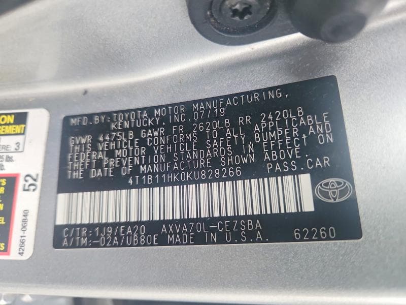 2019 TOYOTA CAMRY SE 12