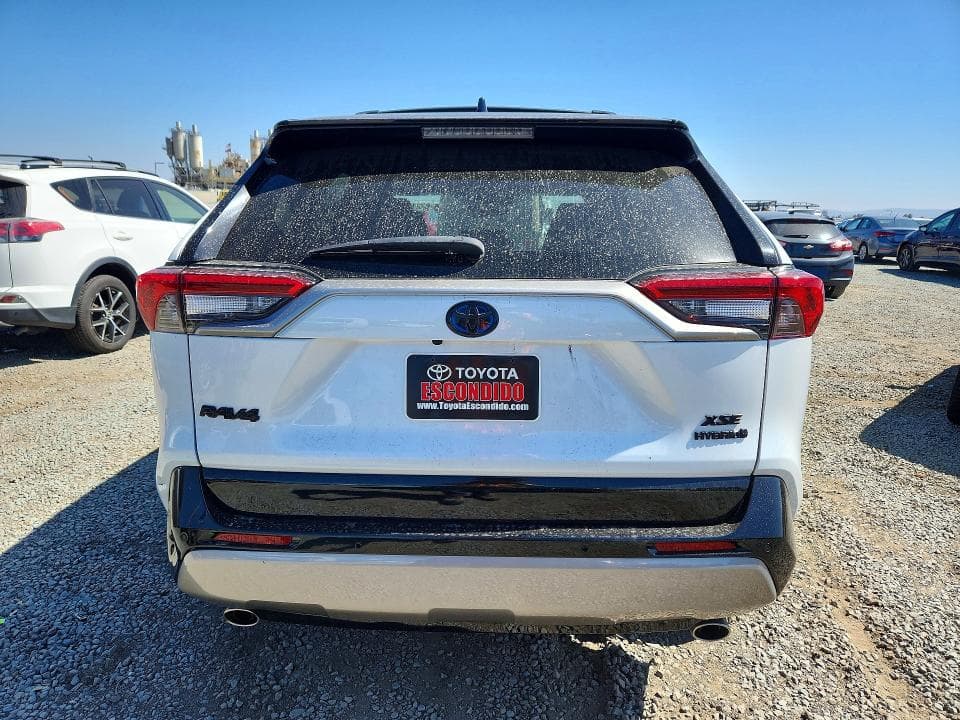 2024 TOYOTA RAV4 XSE 6