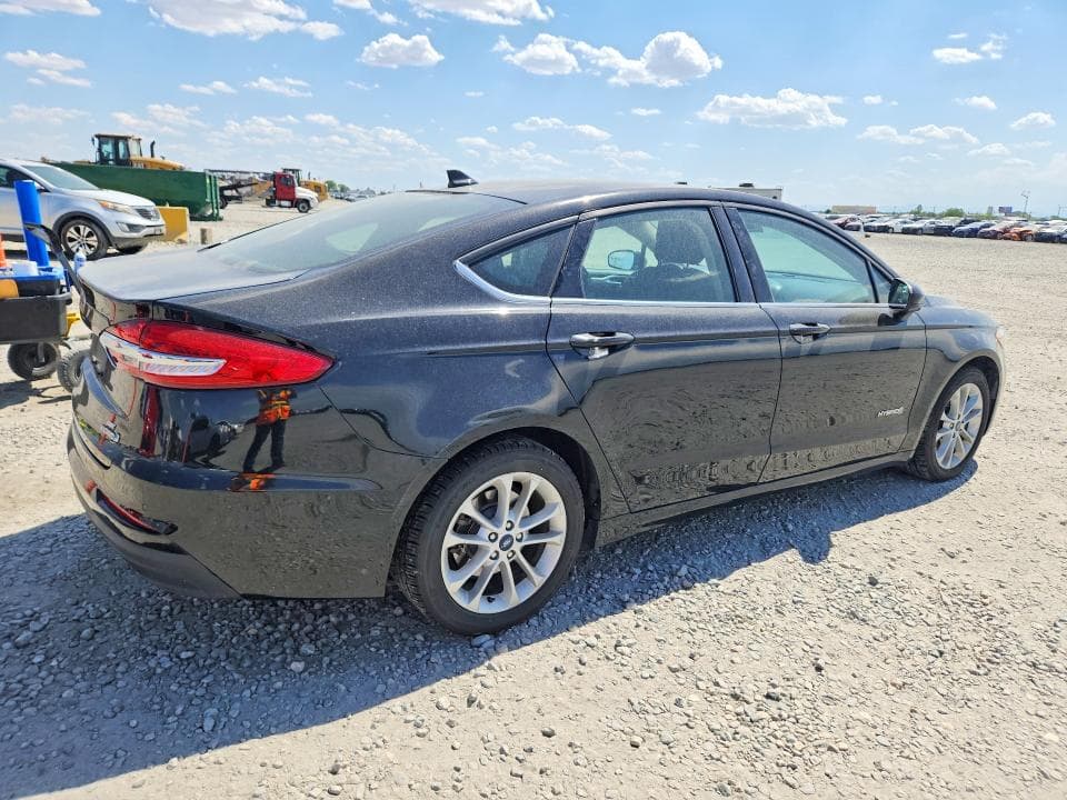 2019 FORD FUSION SE 3