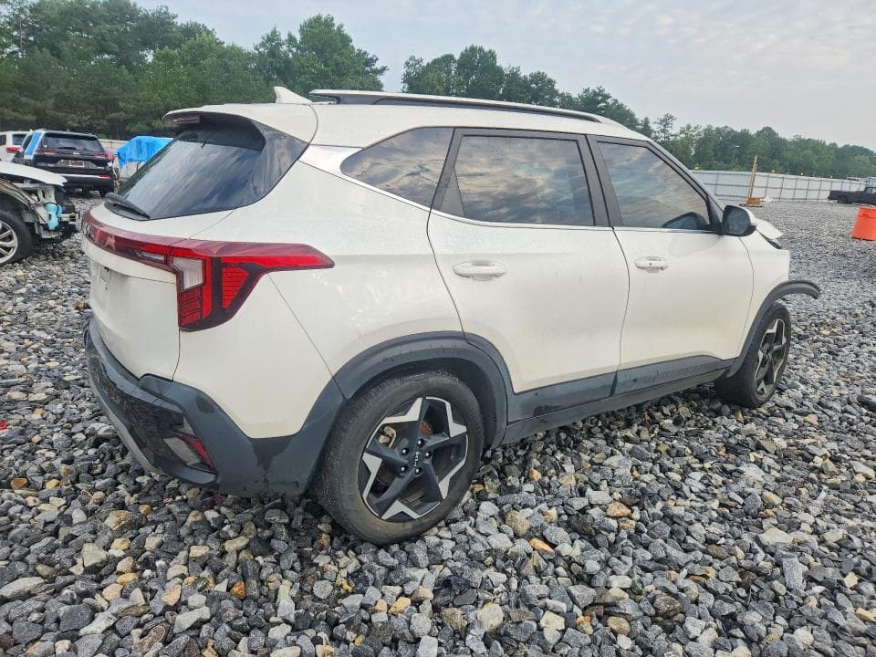 2024 KIA SELTOS EX 3