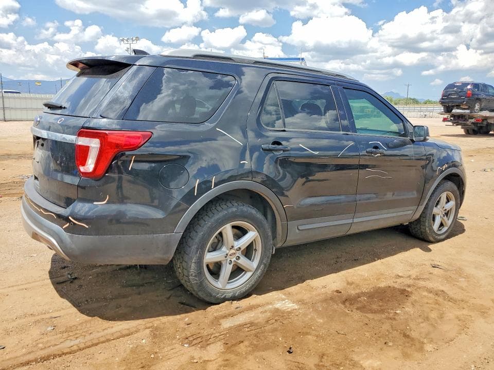 2017 FORD EXPLORER XLT 3