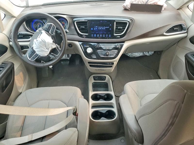 2017 CHRYSLER PACIFICA TOURING 8