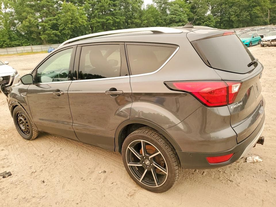 2019 FORD ESCAPE TITANIUM 2
